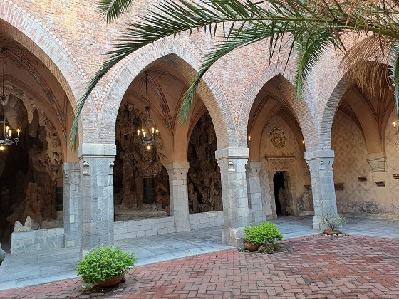 Castello Mackenzie - Il cortile