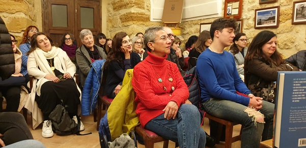 Porta un libro con te - ed. gentilezza 2023 (7)