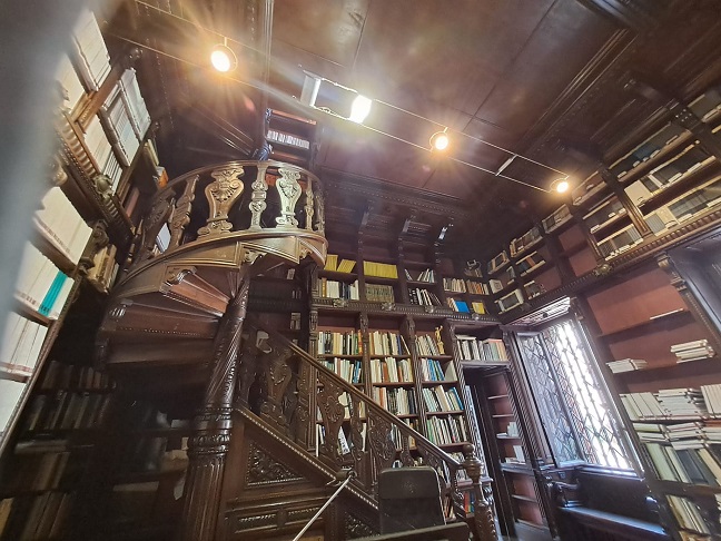 Castello Mackenzie - Biblioteca