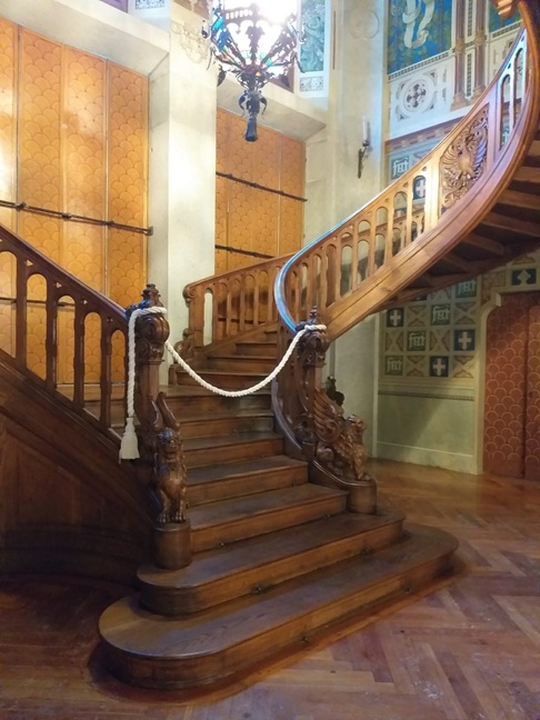 Castello Savoia - Lo scalone