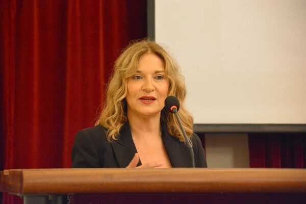 Elisa Di Dio - Presenta la serata di premiazione